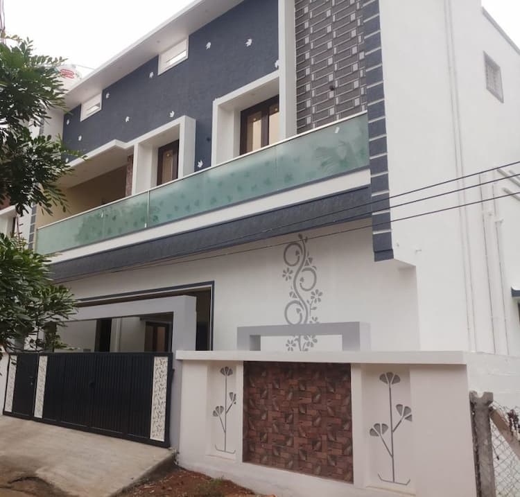 5bhk house for sale