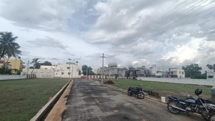 plot for sale 