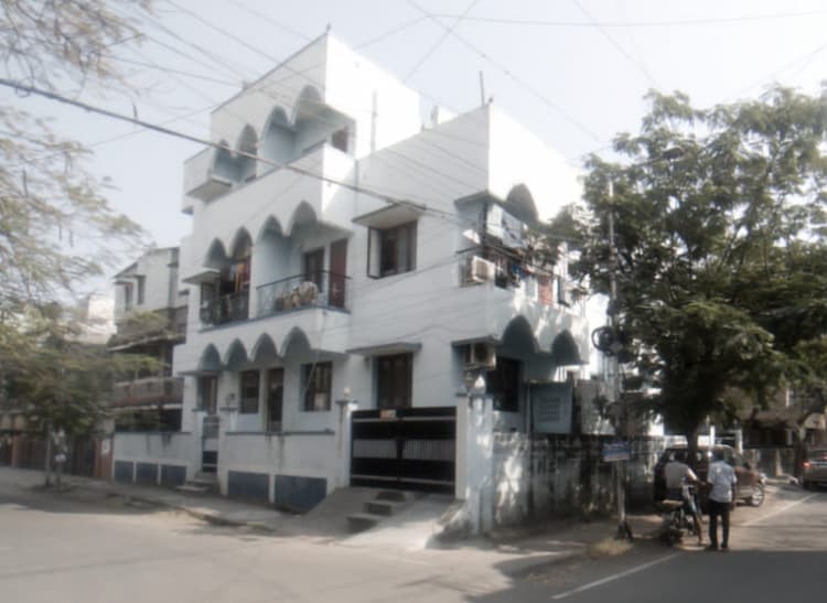 HOUSE FOR SALES