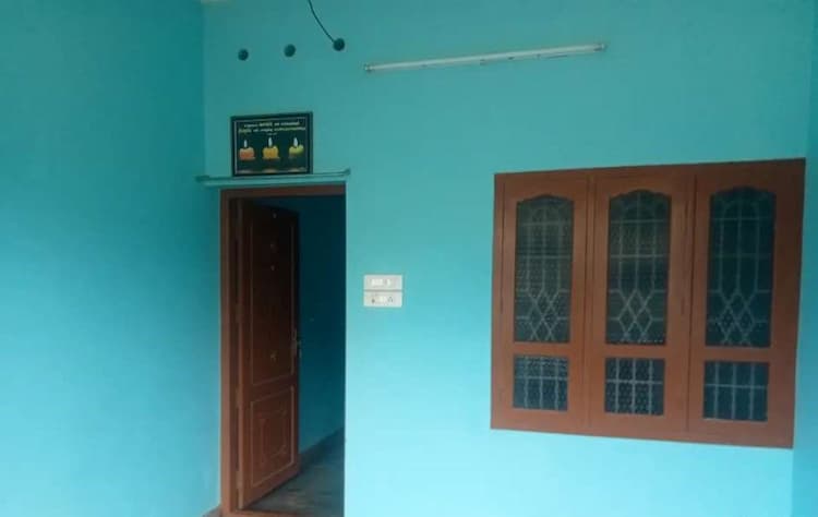 2bhk 1st floor floor available for rent near zion school, alamparai