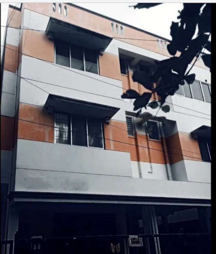 Flat for sales