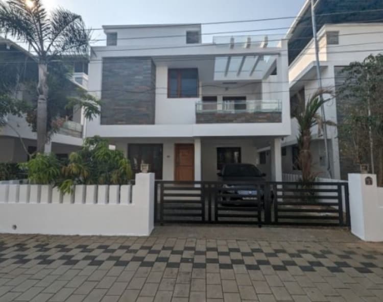 4 BHK Villa for Sale