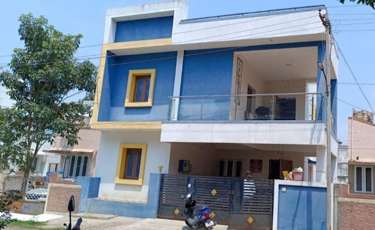 Villa sale