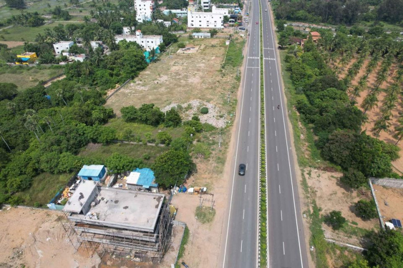 ECR ON ROAD COMMERCIAL PLOT 