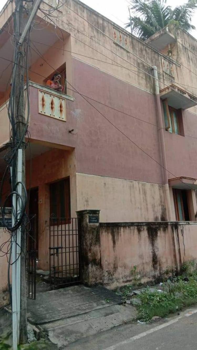 Old house for sales 