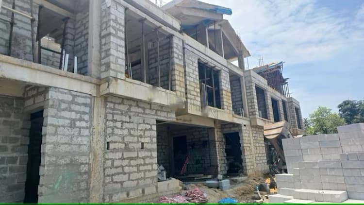4bhk house for sale