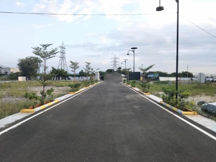 plot for sale 
