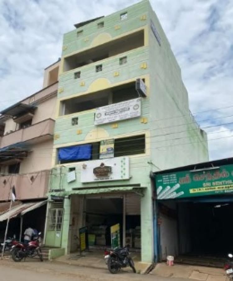 6000 sqft Shop