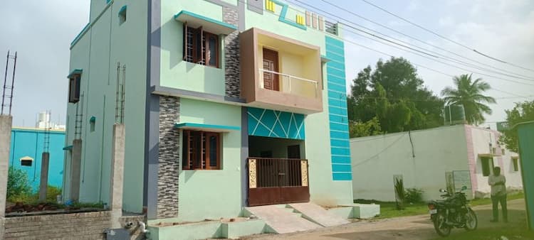 4 BHK House for Sale in Walajapet