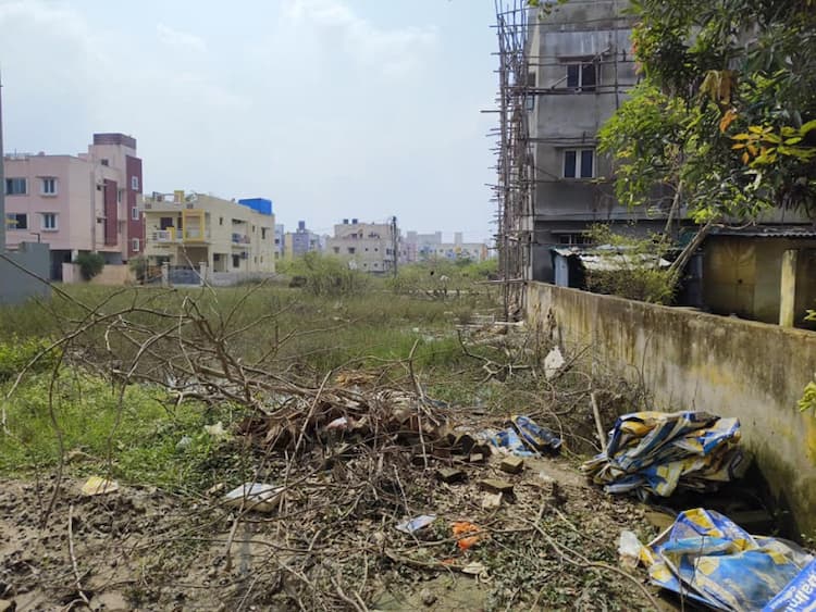 Plot for sale in mudichur atta company Krishna Nagar