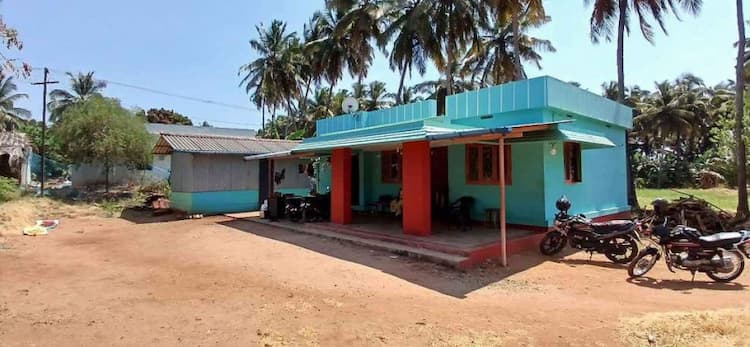 4 Acre Land with Farm House for Sale