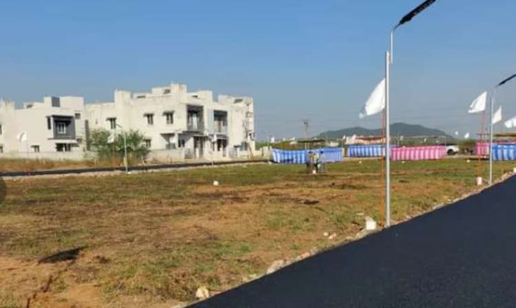 plot for sale 