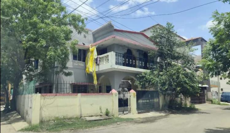 4bhk house for sale 