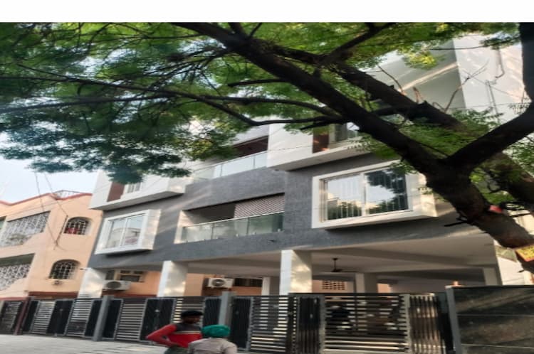 Flat for Rent