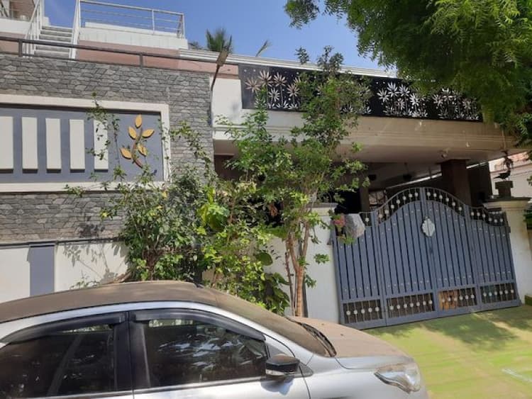 4bhk house for sale 