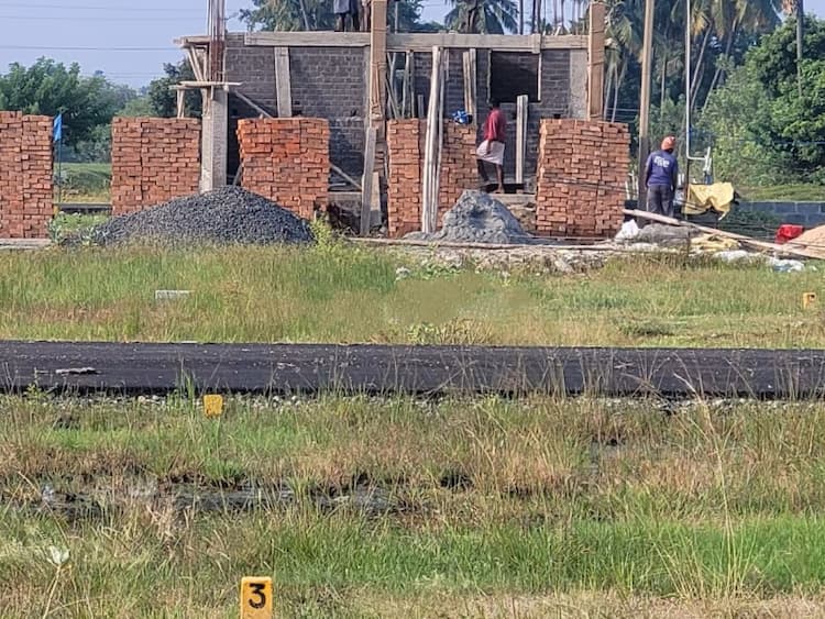 plot for sale 