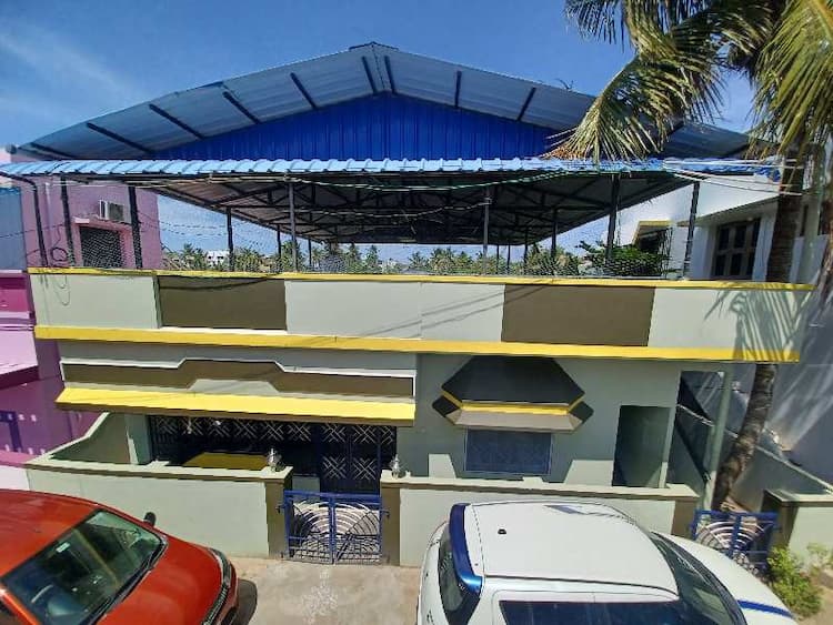 Villa sale
