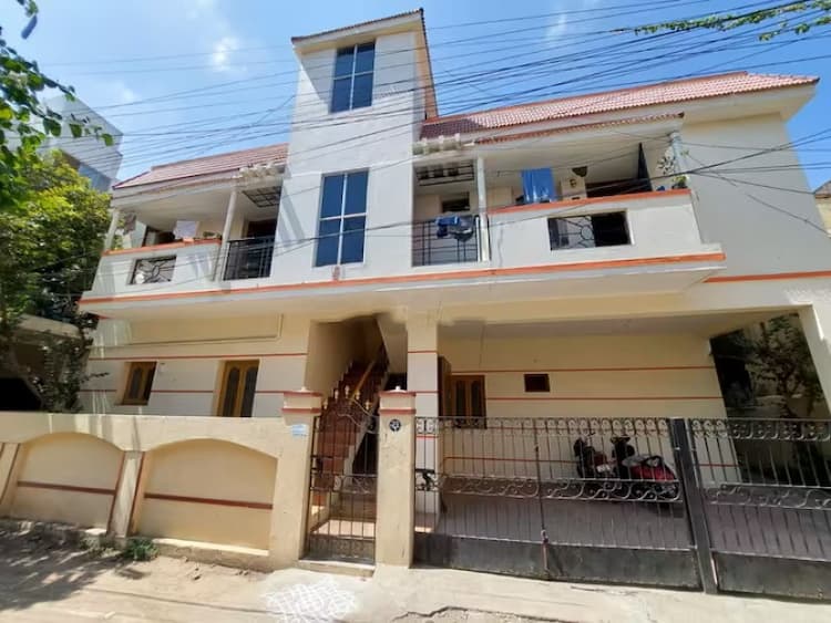 8bhk portion for sale 