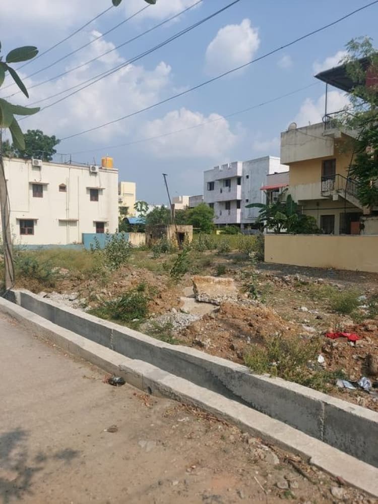 Auction Vacant land for sale 