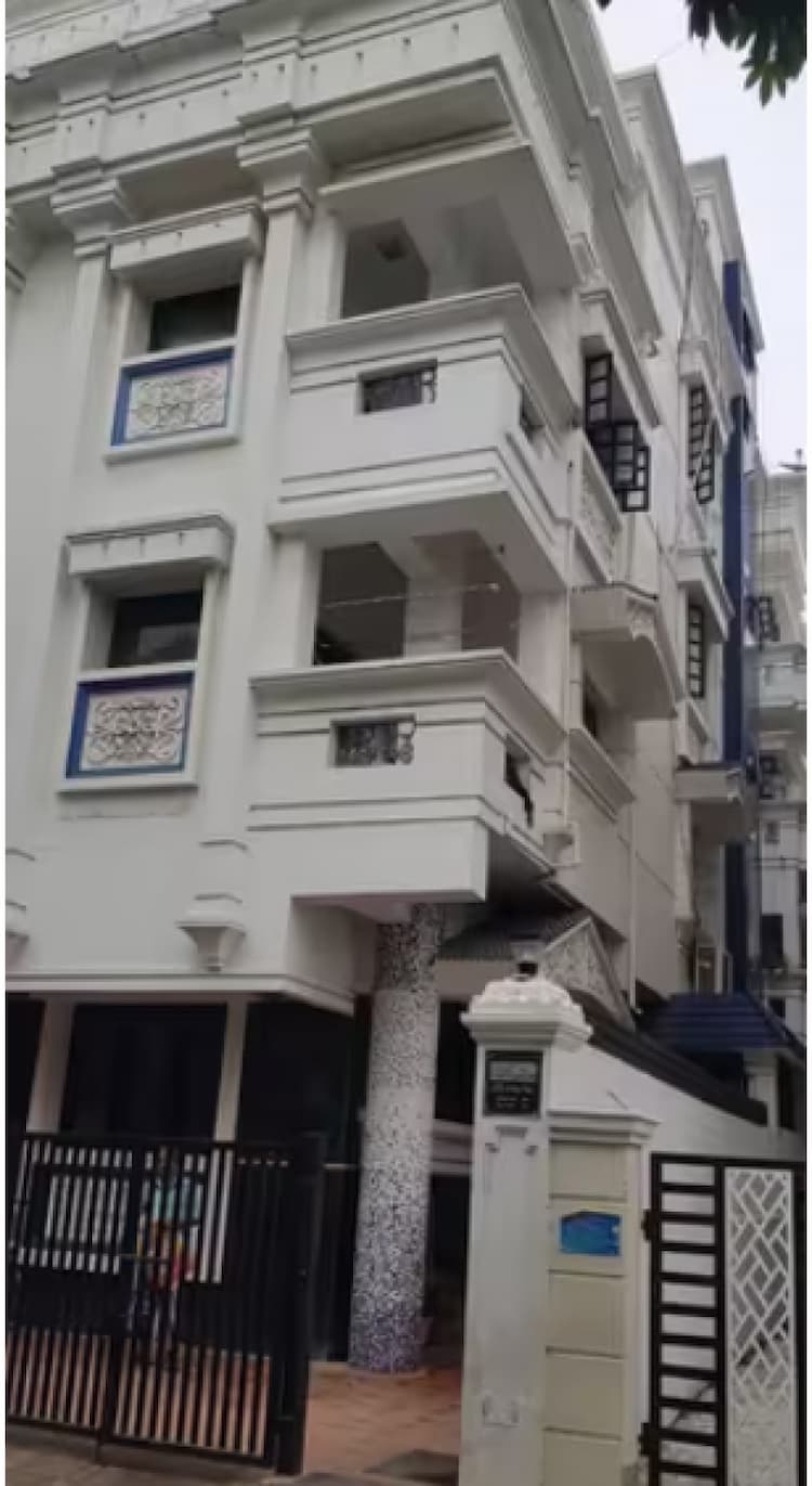 4 BHK Apartment for Sale