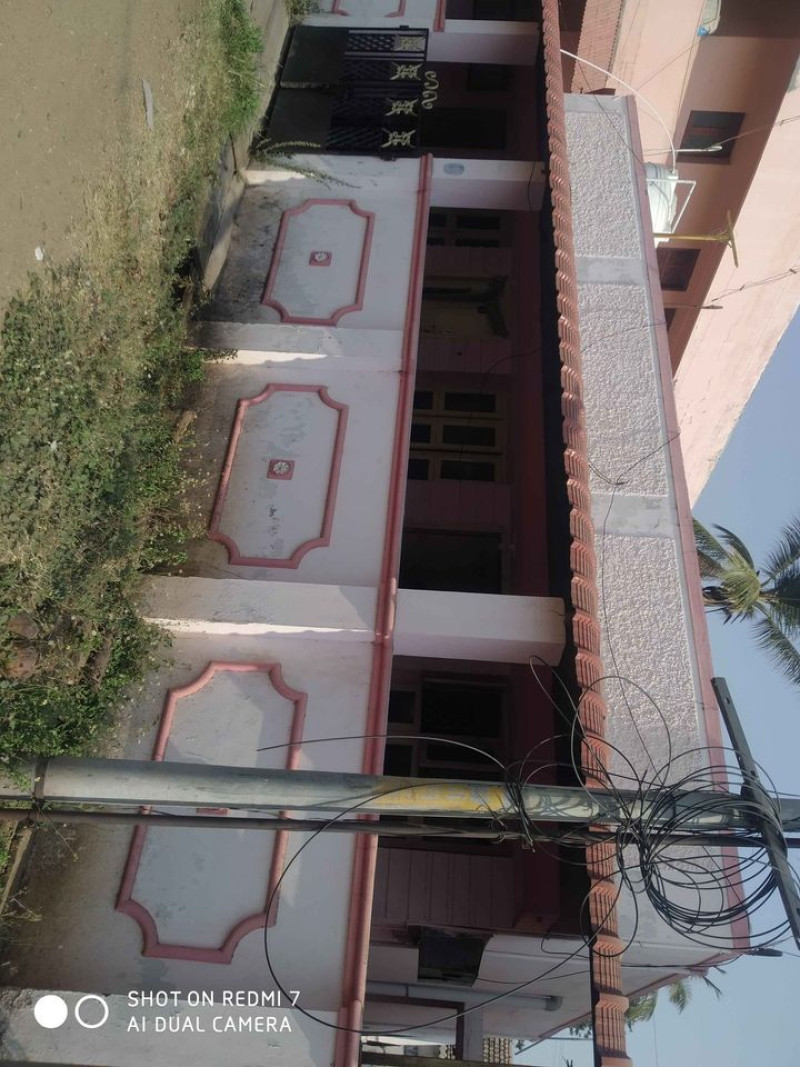 3 portion house for sale