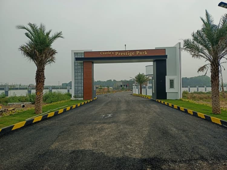 plots for sale CASTLE REALITY