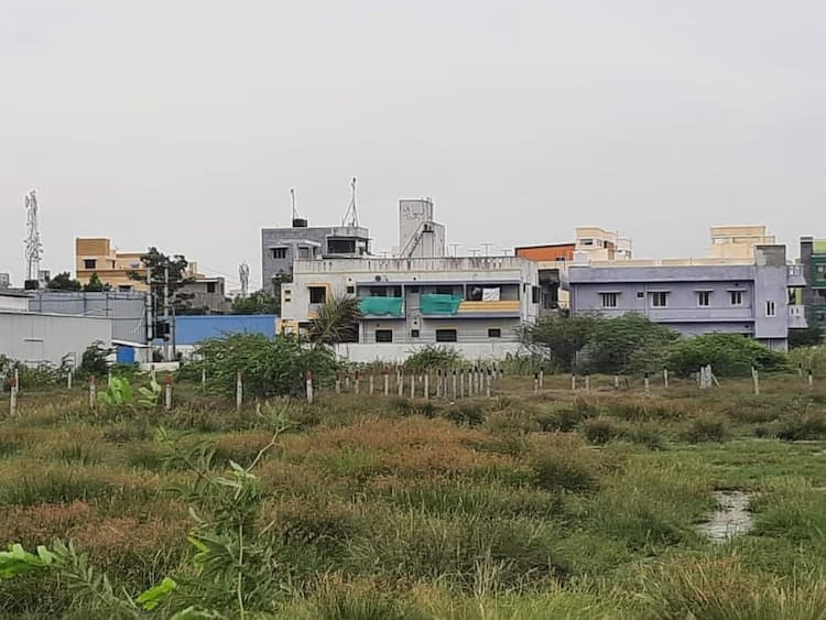 Land for sale kelambakkam. 