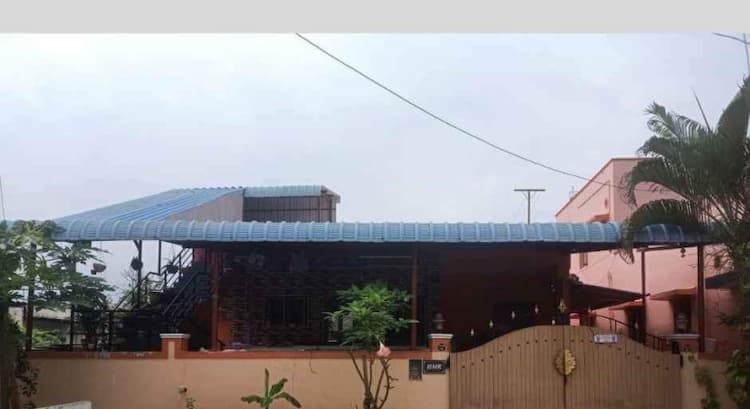 4bhk hous efor sale