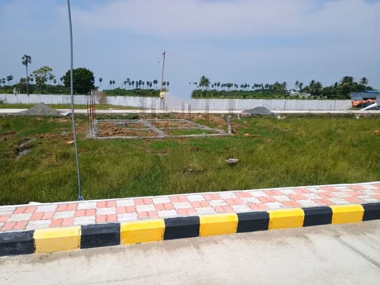 plot for sale 