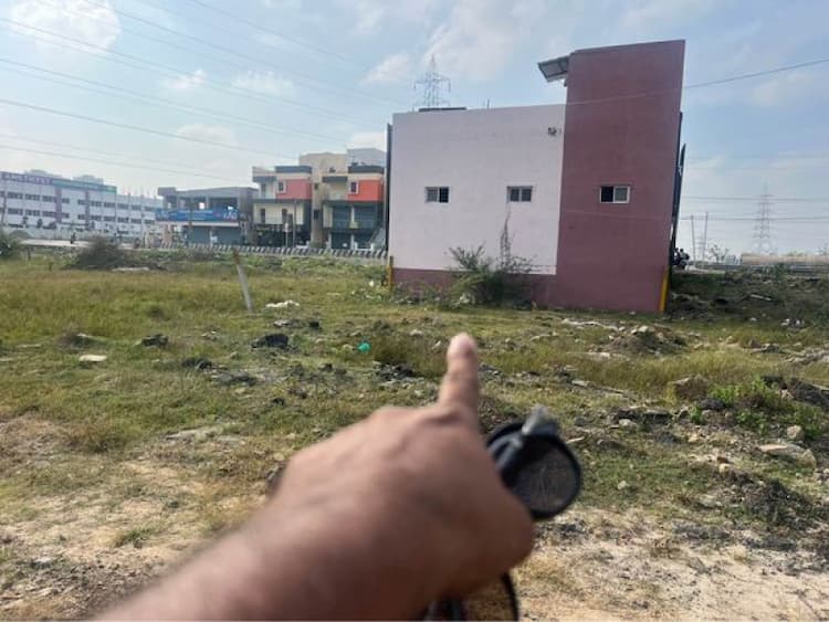 1500 sq .ft land  for sales