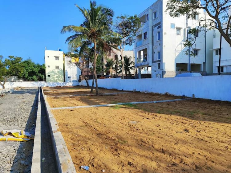 Ecr injambakkam Seaside land/28 ft frontag Low budget Villa plots CMDA Approved land for sale