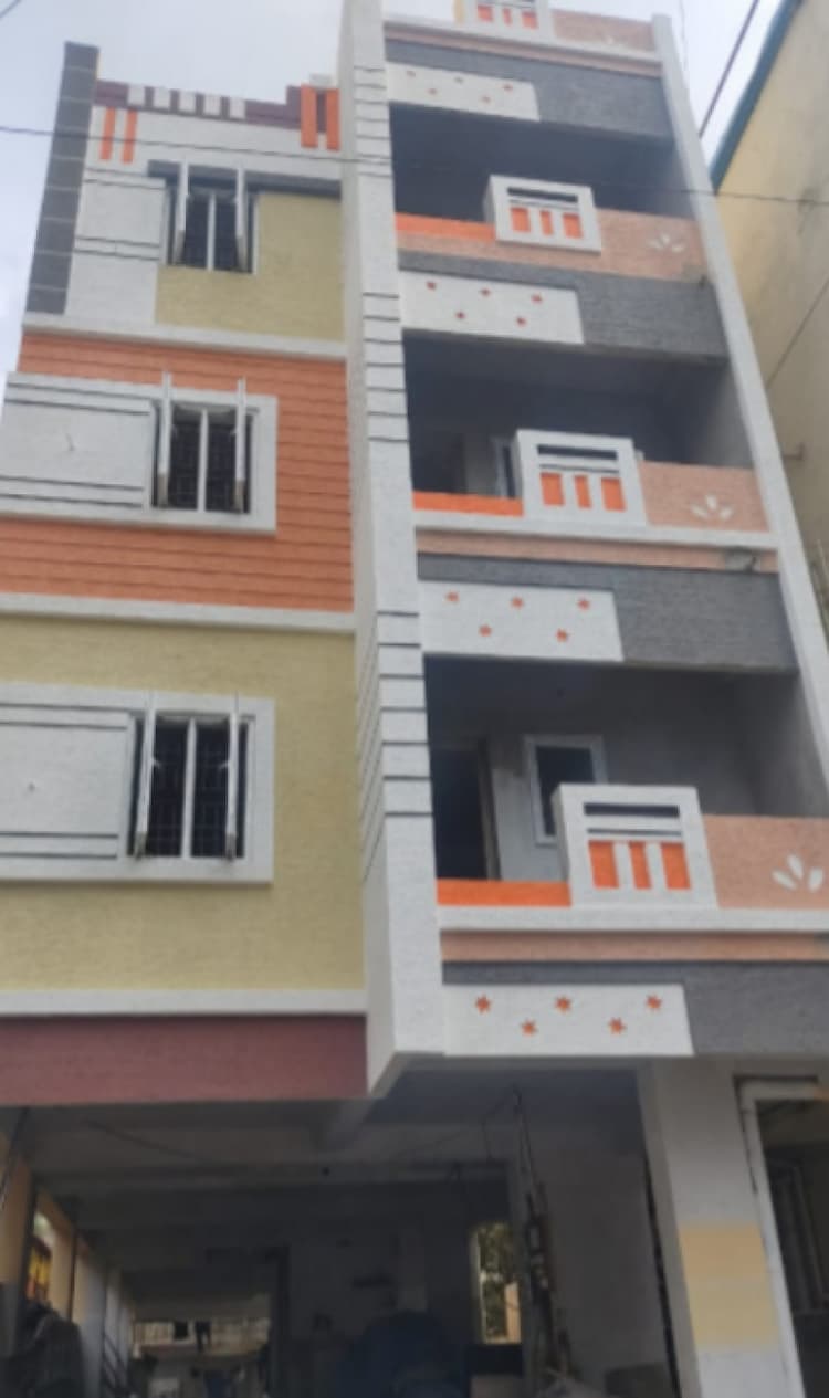 2 BHK Residential Apartment 1040 Sq.ft. for Sale in Vadapalani, Chennai