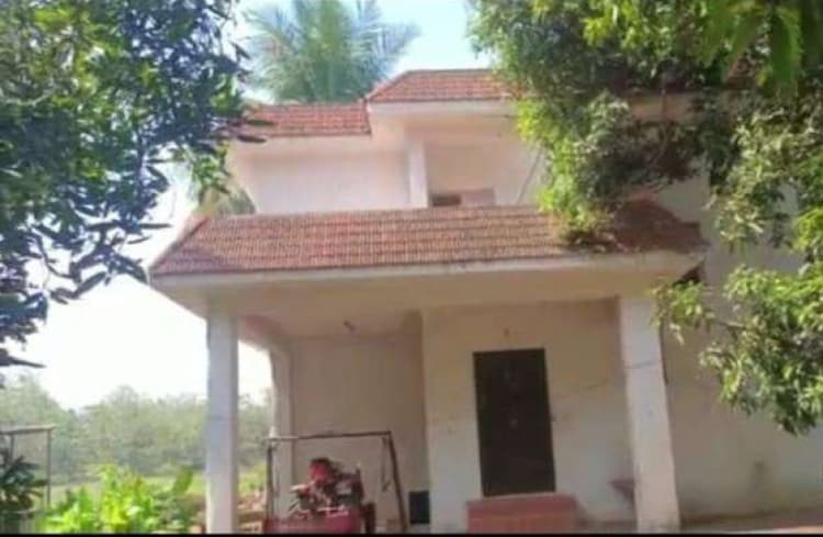 3bhk  Farm Guest house for sale 