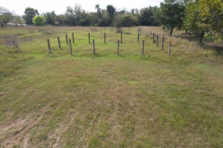 Bus Stop Nearby Best Investment Plot For sale