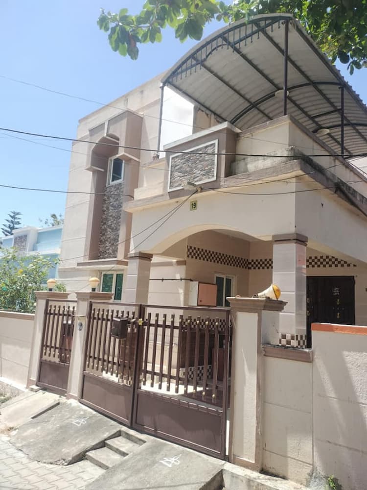 Villa sale