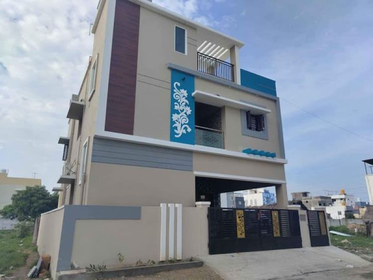 Villa sale
