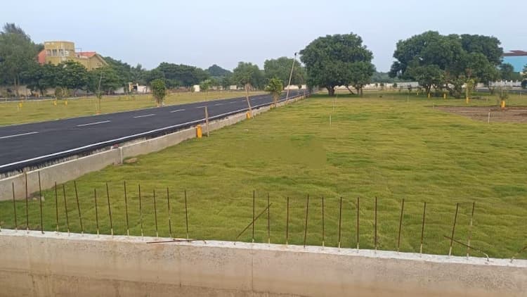 plot for sale 