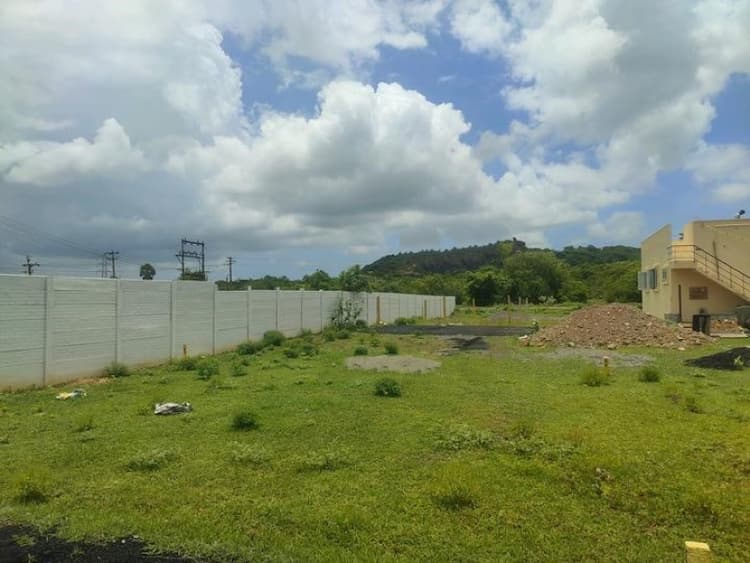 plot for sale 