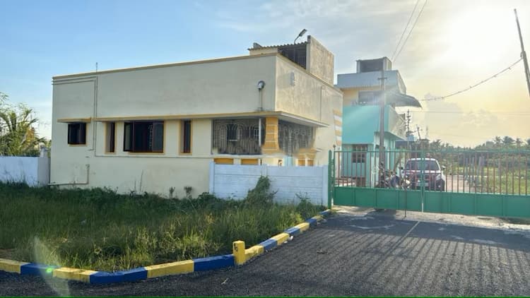plot for sale 