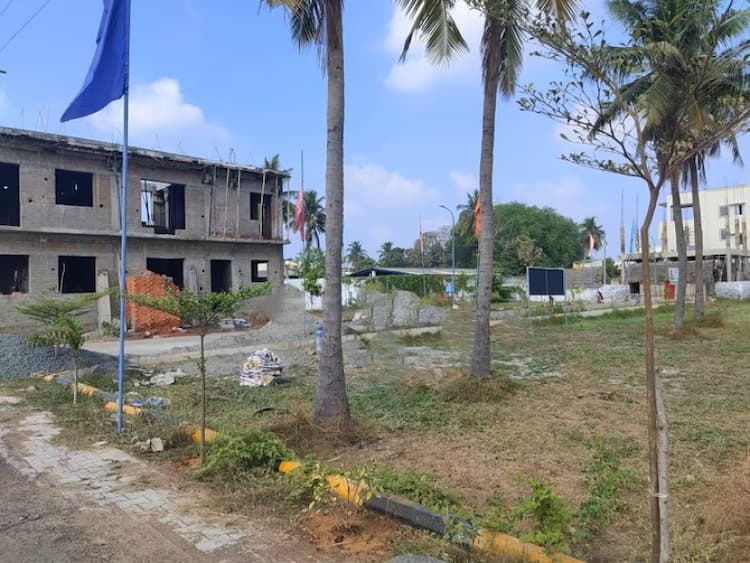 plot for sale 