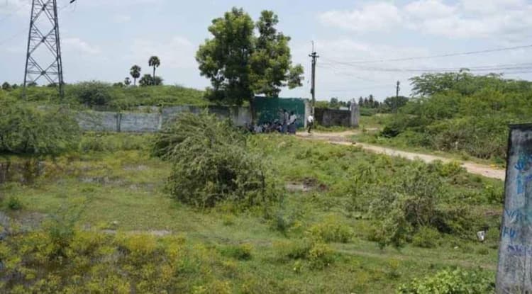 Omr ( thaiyur) 58 cent available