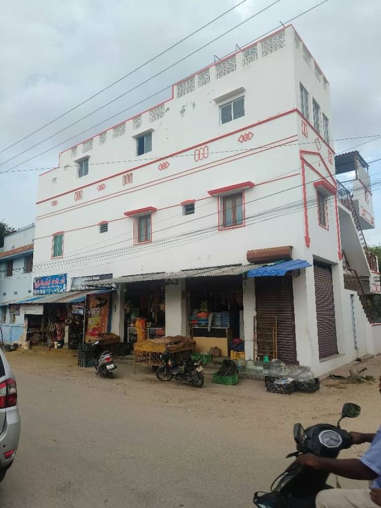 Commercial Complex For Sale 