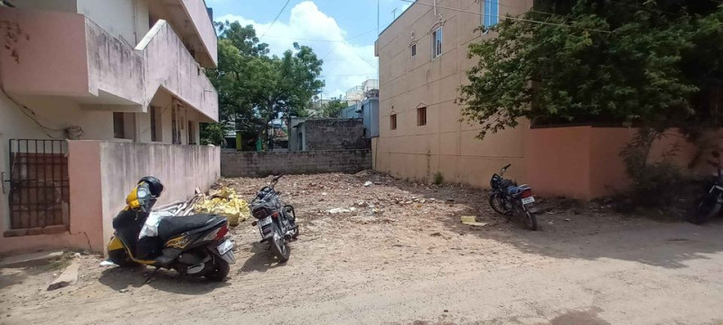 PLOT FOR SALE 