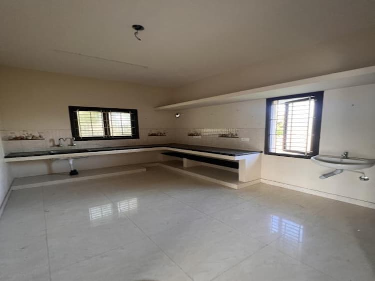 RENT FOR HOUSE