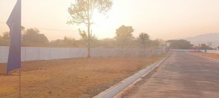 1915 sqft Plot