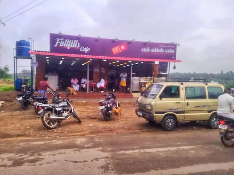 1090 sqft Shop