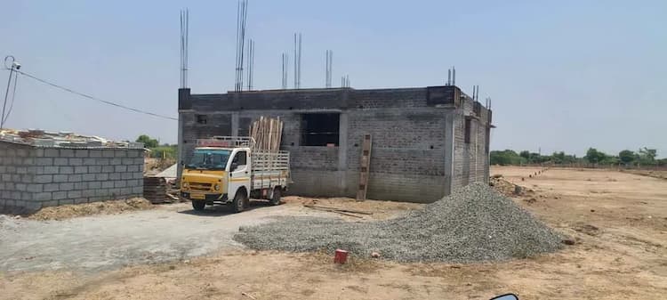 1BHK House
