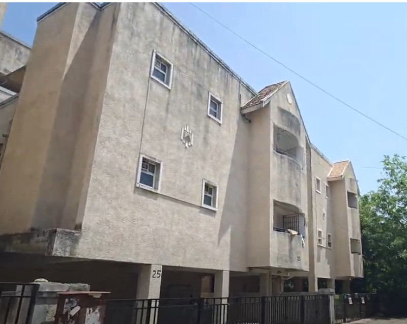 Flat for sales