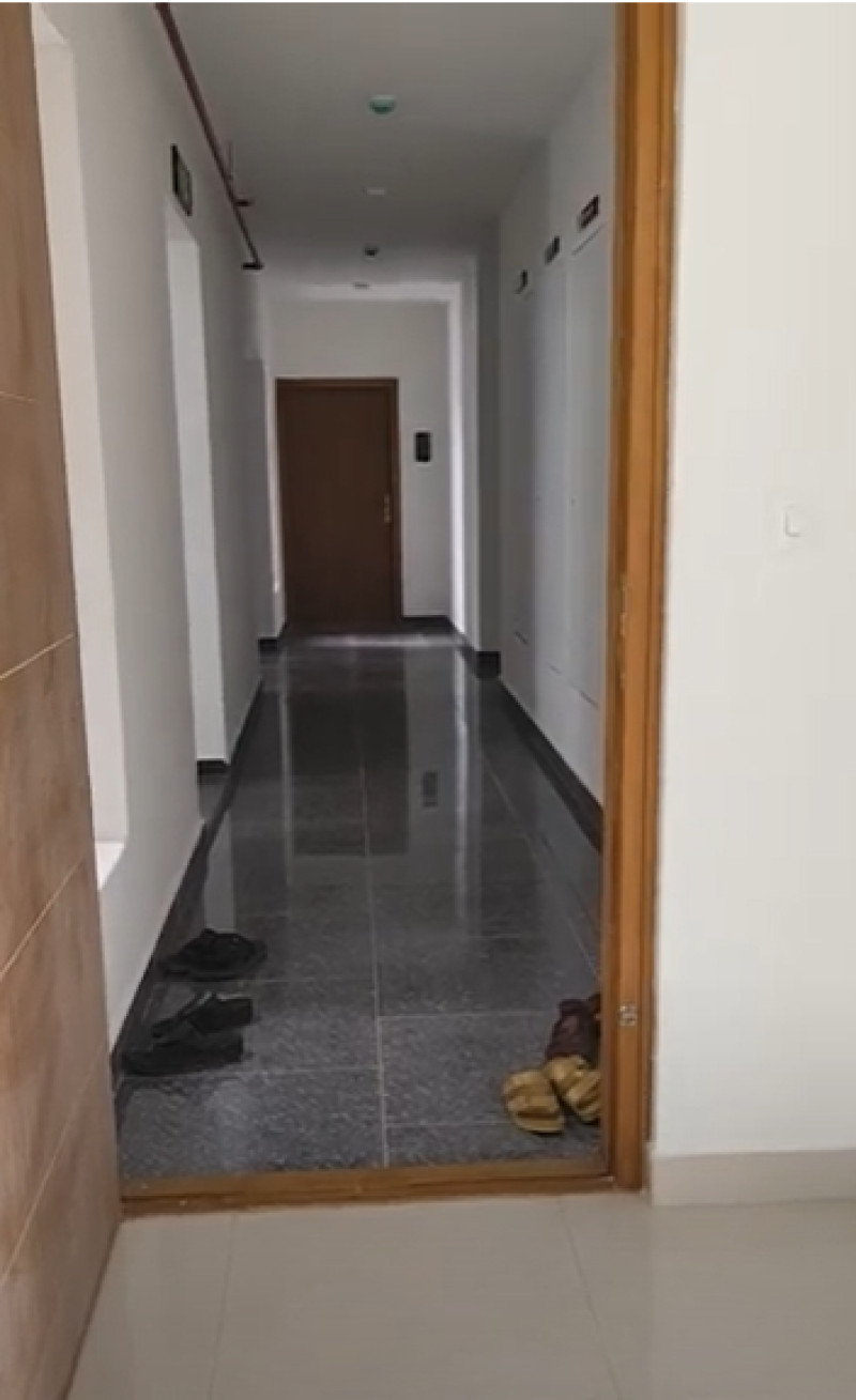 Flat for sales