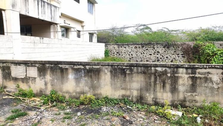 2250 SQFT LAND FOR SALE